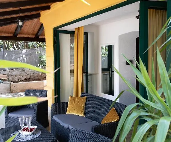 Nico, Volosko, Pet Friendly Апартаменты